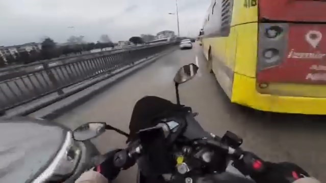 bursada motosikletlinin olumden dondugu anlar 1