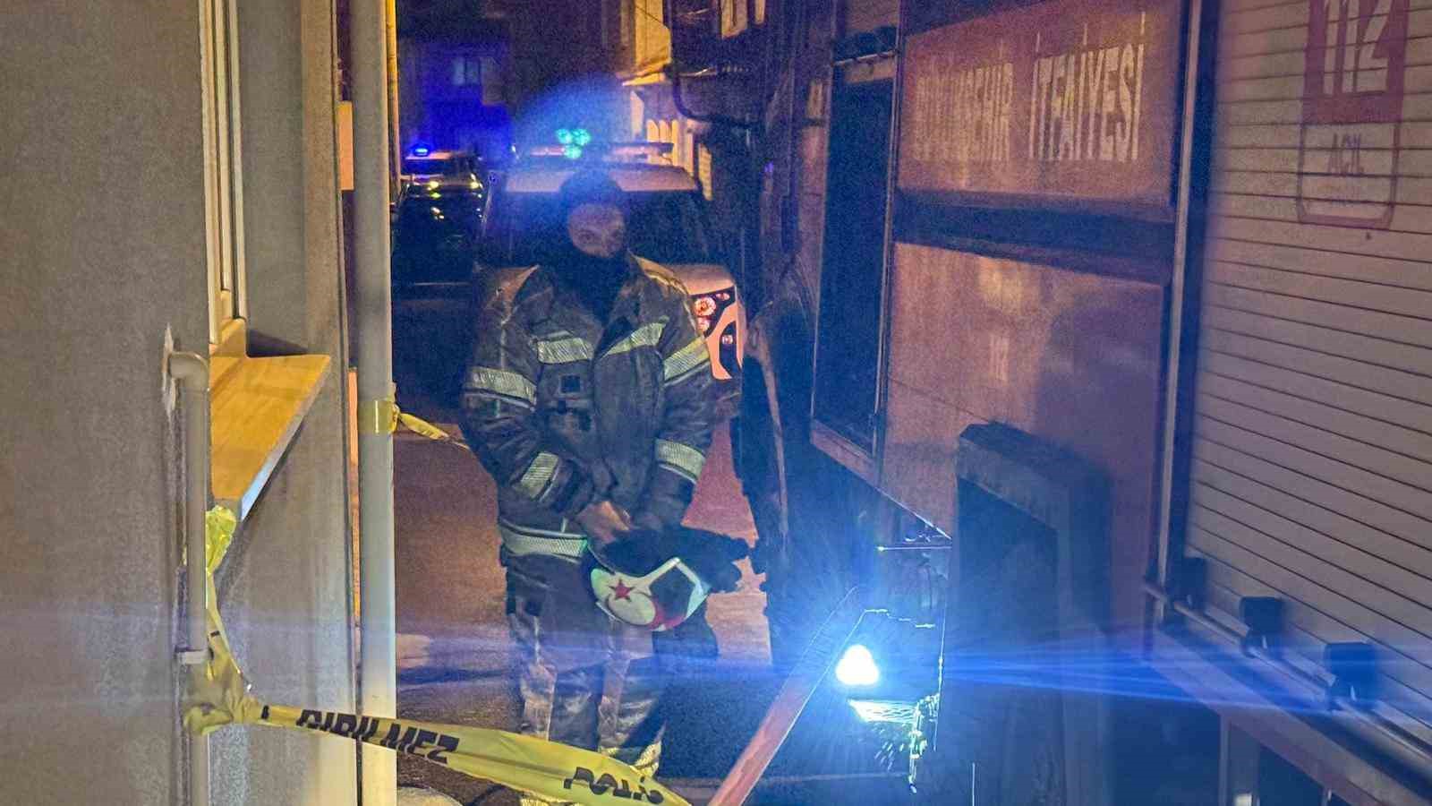 bursada mustakil ev yangini 1 olu 1 1QieMaJl