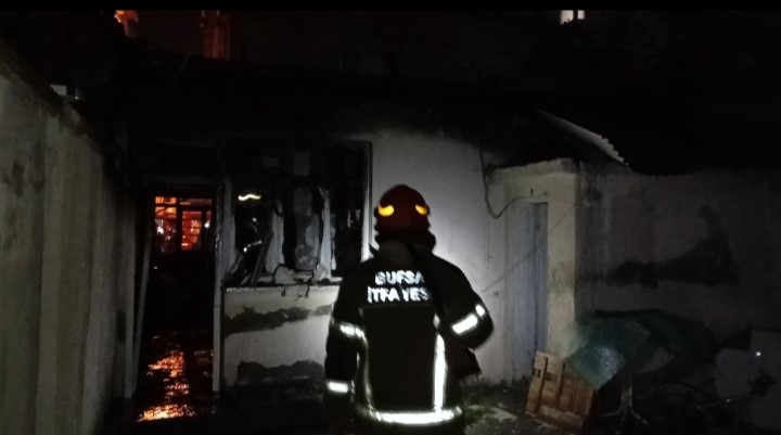 bursada mustakil evde korkutan yangin 0 YgzMGLOX