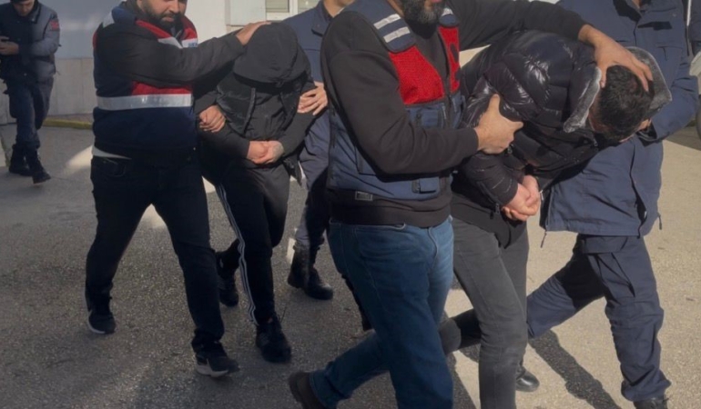 bursada-narkotik-operasyonlari-zehir-tacirlerine-darbe-ustune-darbe-wtdEZ7gW.jpg