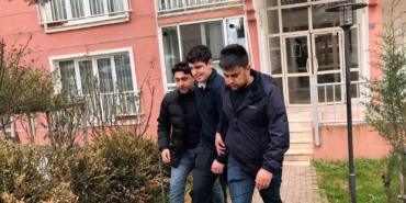 bursada-ofkeli-genc-ablasini-bicakla-rehin-aldi-VX81N6ae.jpg