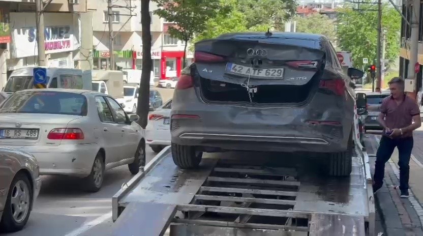 bursada ortalik savas alanina dondu 6 araca carpti takla atarak durabildi 5 NQZYMIFl