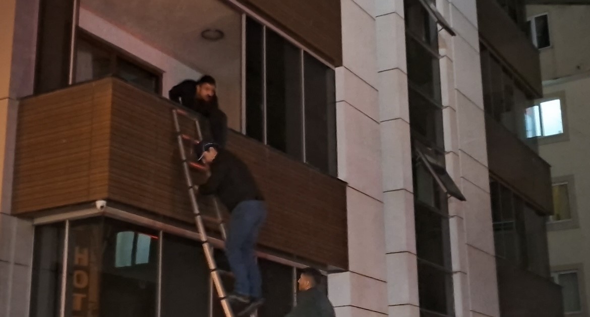 bursada otel yangini kontrol altina alindi 7 kisi yaralandi 3 DPvBqB4R