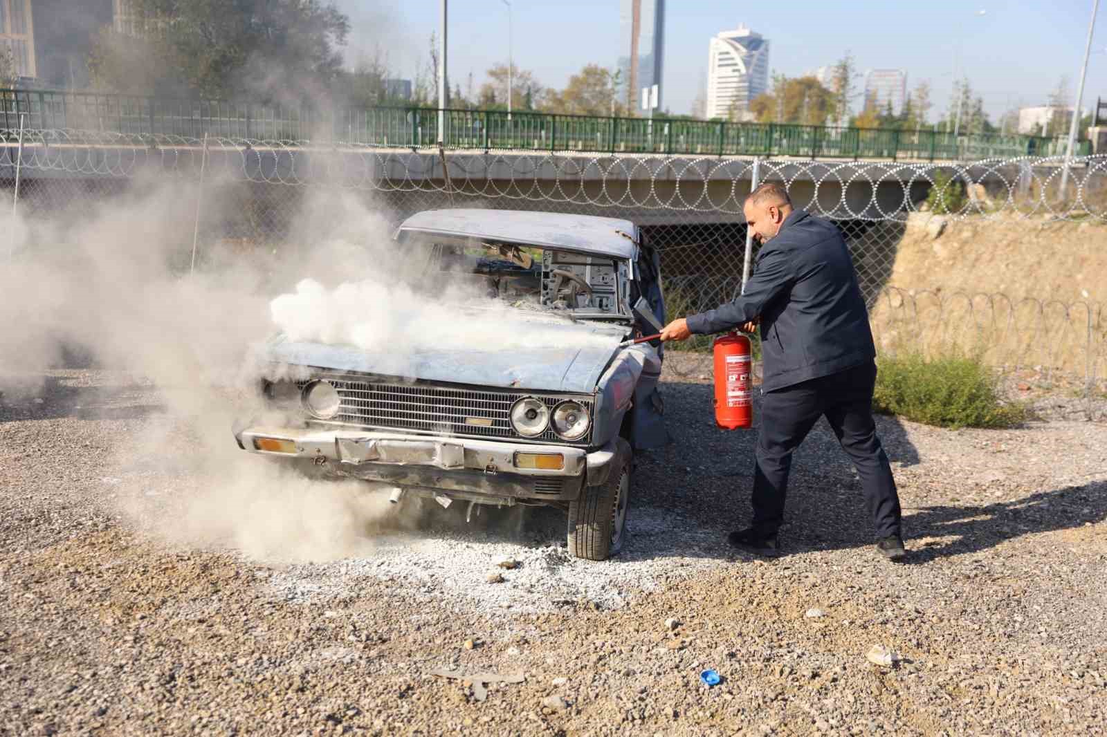 bursada otobus soforlerine yangin sondurme egitimi 0 fVDXurKg
