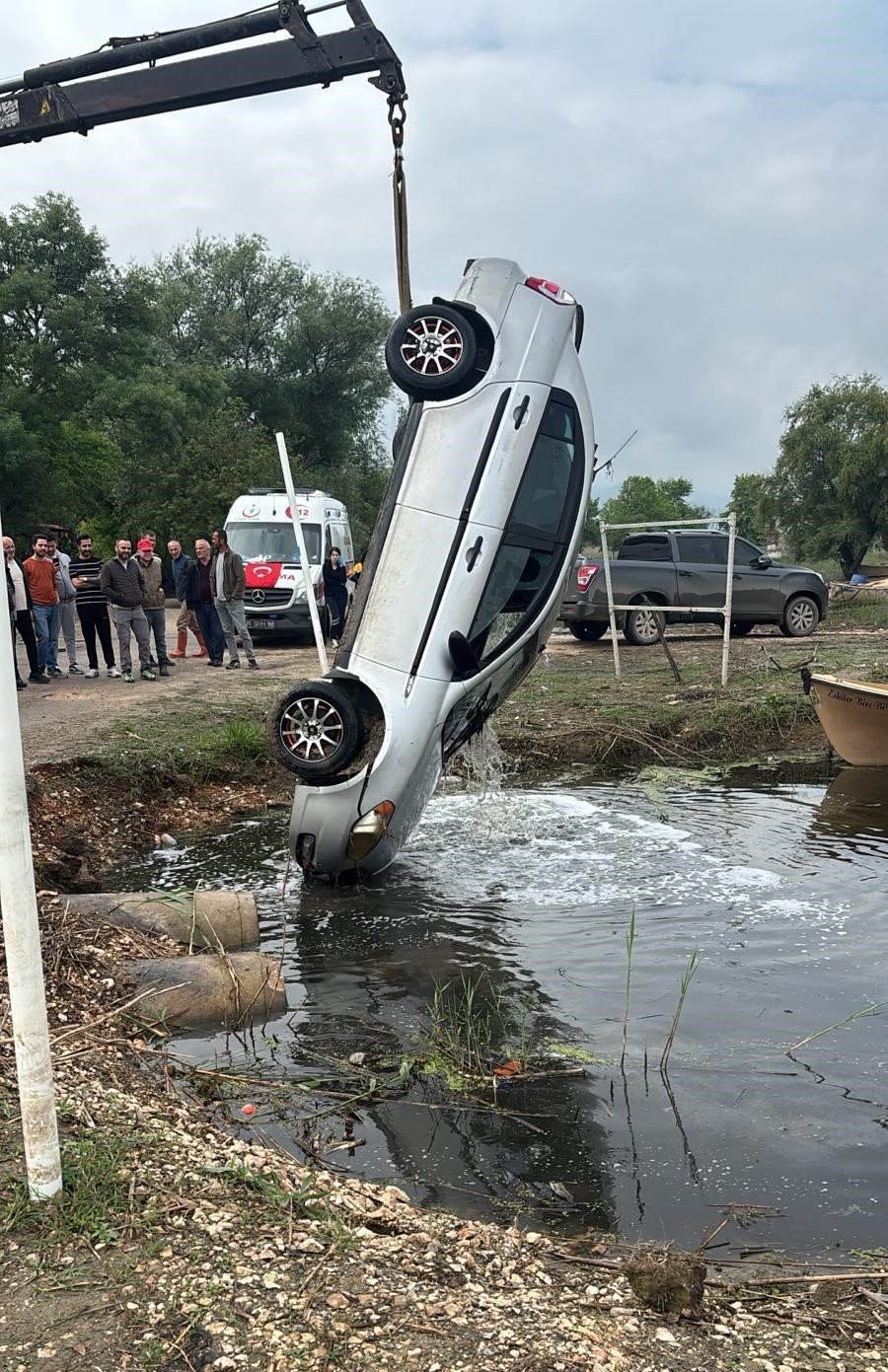 bursada otomobil gole uctu afad surucuyu ararken o olay yerine geldi 4 SjewPMaH