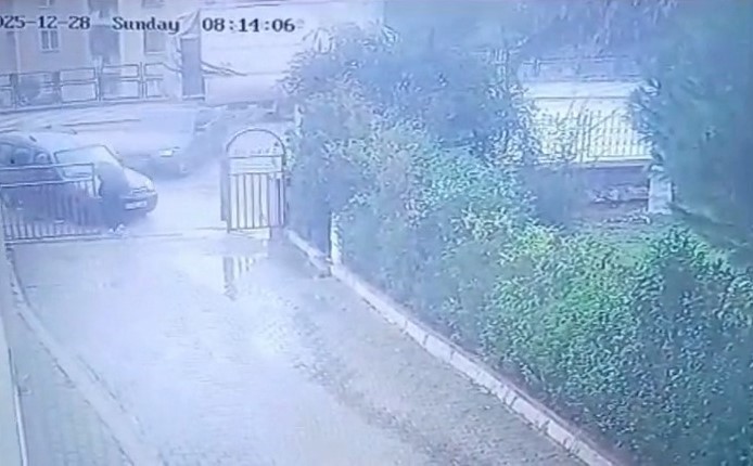 bursada otomobil hafif ticari araca carpti 2 yarali 4 dUUBqRfD