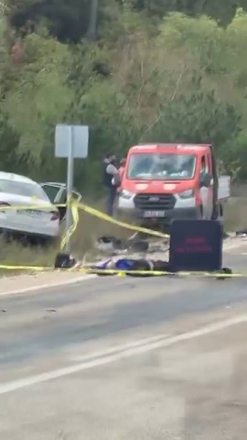 bursada otomobil ile motosiklet kafa kafaya carpisti 1 olu 1 yarali 1 pHEzgAUA
