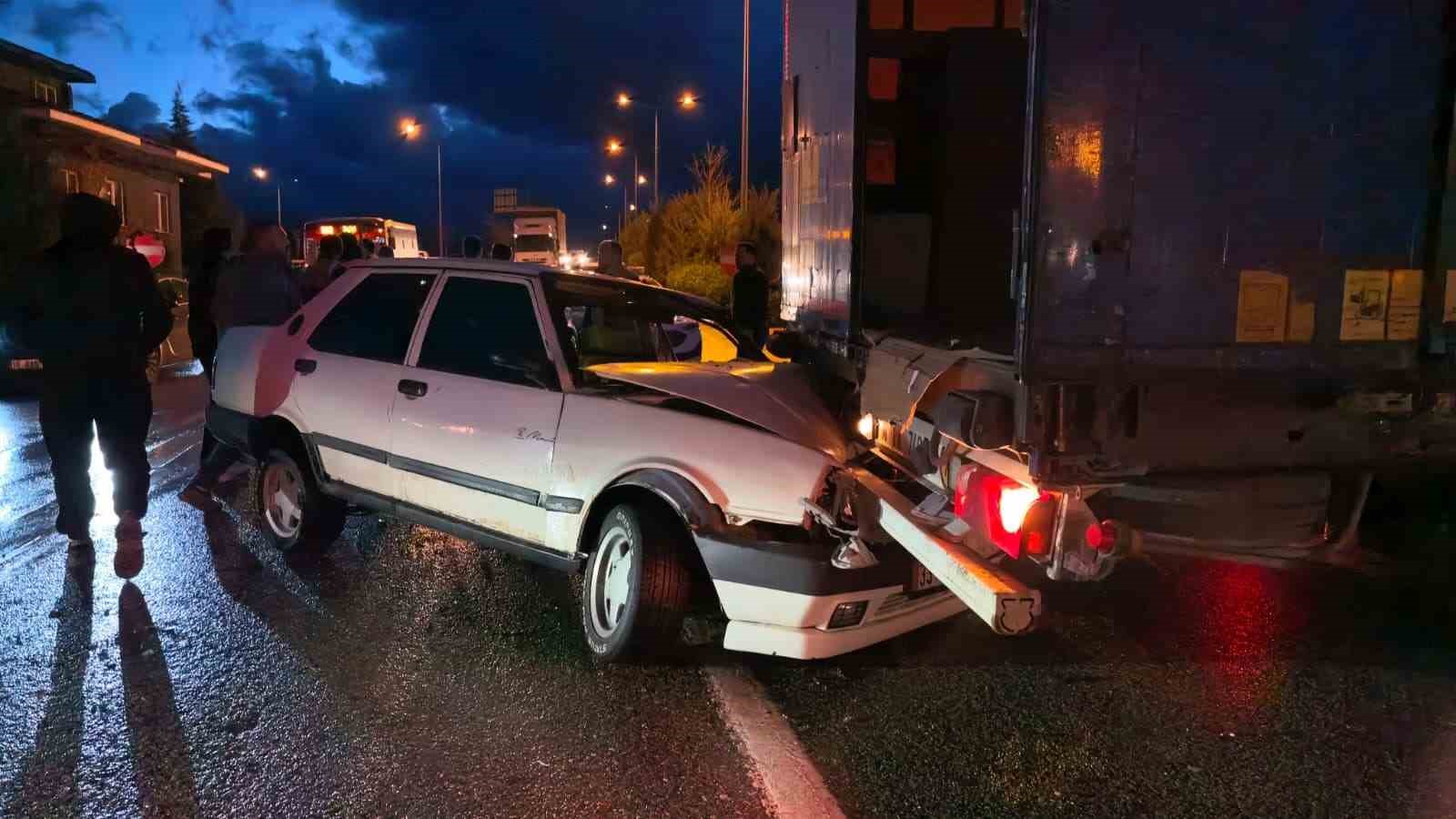 bursada otomobil tira carpti 1 yarali 3 TQZ8GOcW