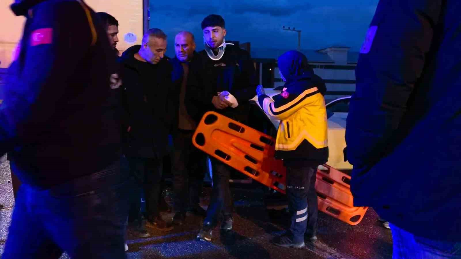 bursada otomobil tira carpti 1 yarali 5 WAh6At3c