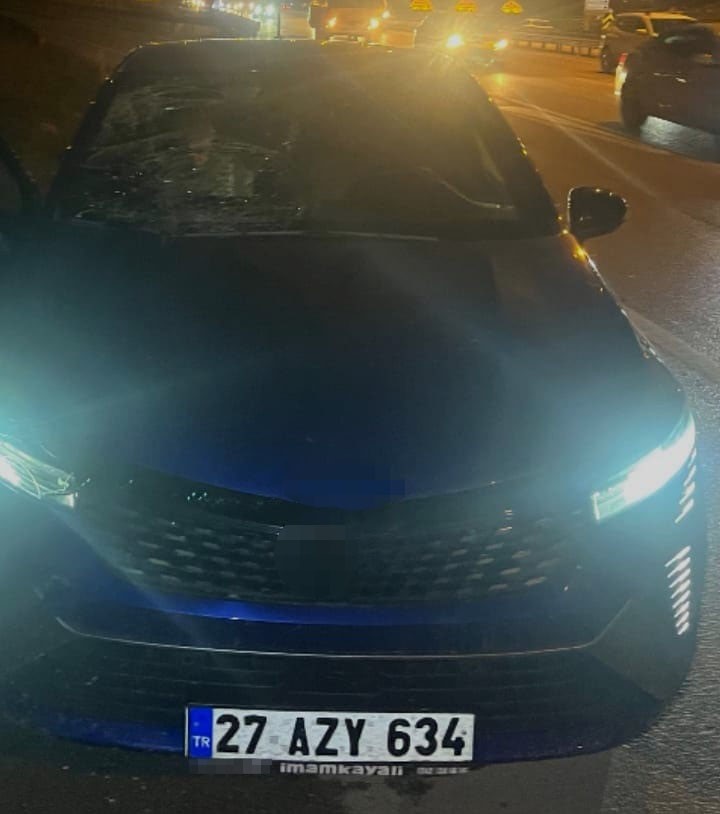 bursada otomobilin carptigi yaya agir yaralandi 3
