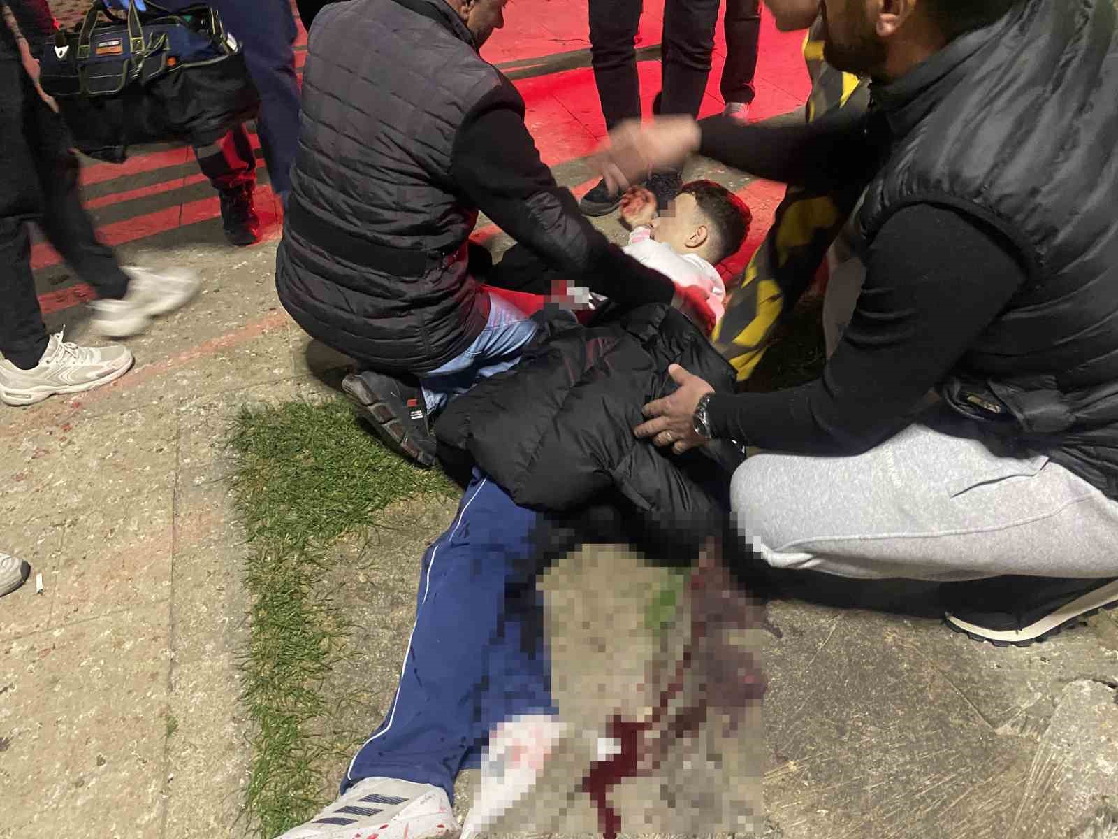 Bursa’da parkta bıçaklı kavga: 16 yaşındaki çocuk yaralandı 4 bursada parkta bicakli kavga 16 yasindaki cocuk yaralandi 0