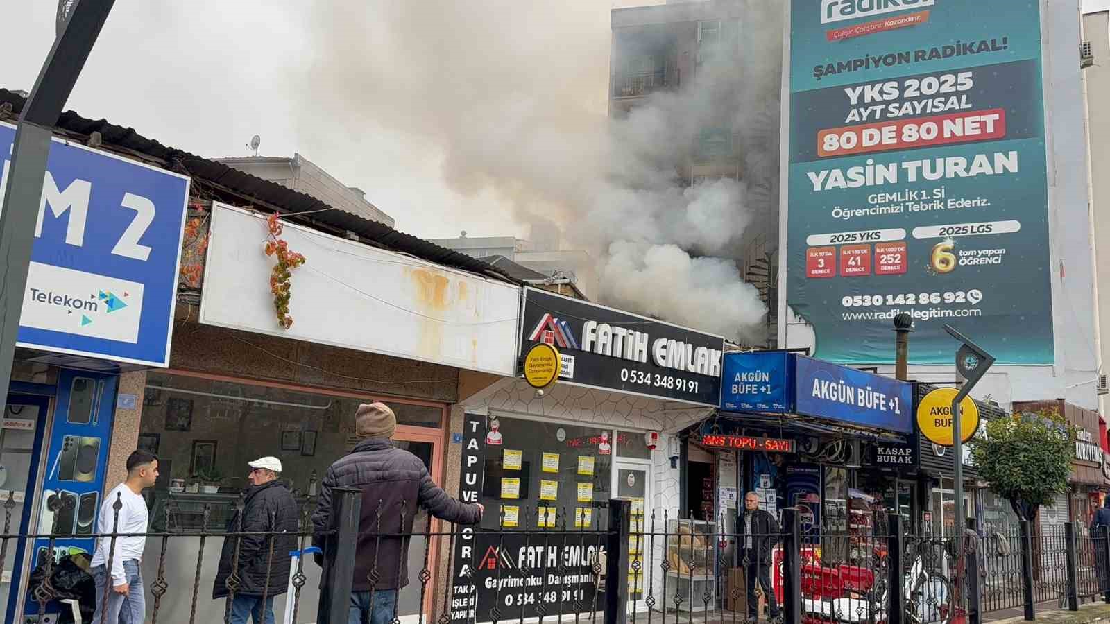 bursada pide imalathanesinde yangin panigi 4