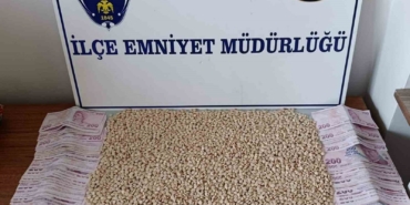 bursada-polisin-suphe-uzerine-durdugu-aractan-uyusturucu-cikti-LubMegVb.jpg