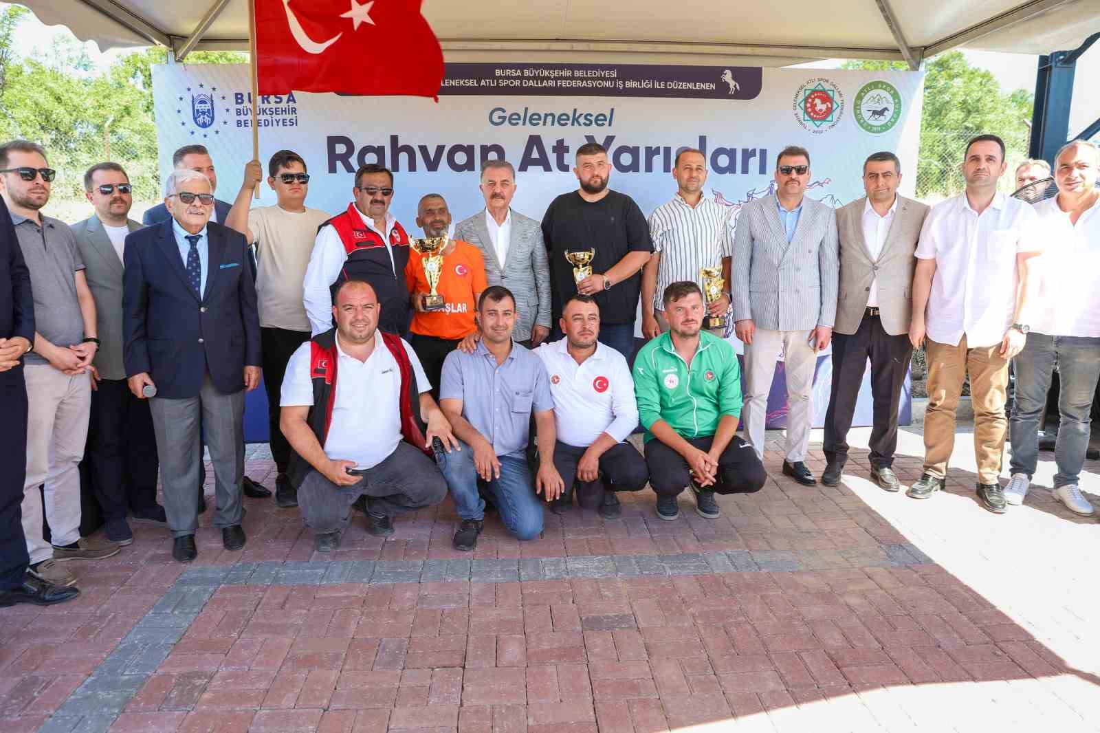 bursada rahvan at yarislari nefes kesti 2 qtIUMlr7