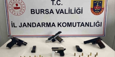 bursada-ruhsatsiz-silahlar-ele-gecirildi-72AmHWgt.jpg