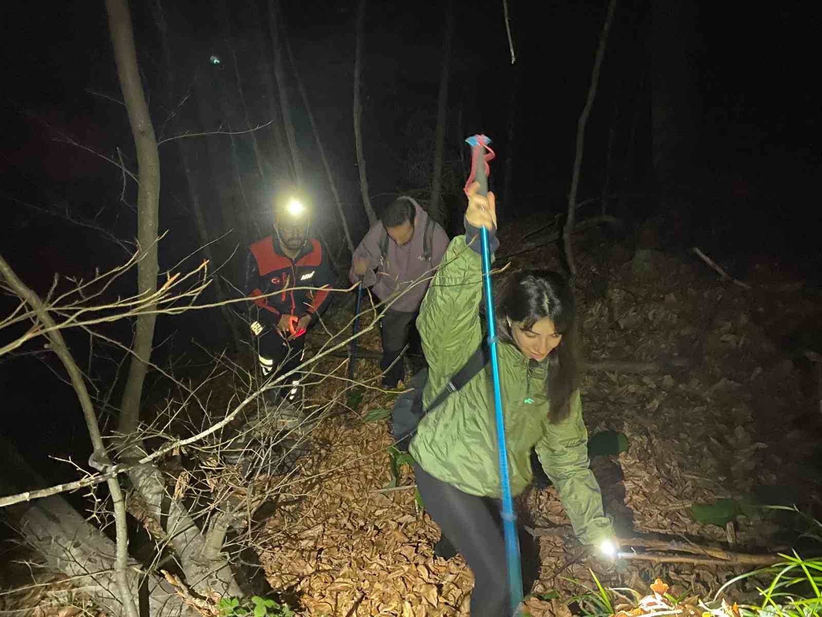 bursada saitabat selalesinde kaybolan iki kisi kurtarildi 0 8hvBLzZR