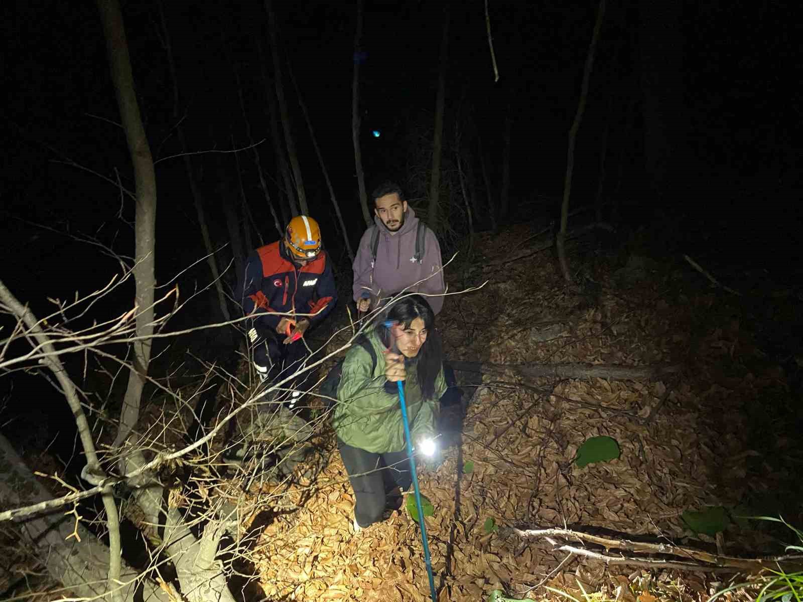 bursada saitabat selalesinde kaybolan iki kisi kurtarildi 2 GQM46Xif