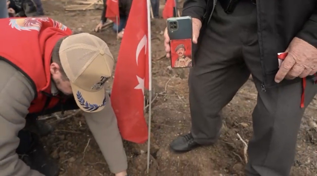bursada sehitler anisina fidan dikildi 2 g6WbBALP
