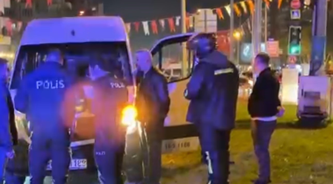 bursada servis aracinin carptigi yaya agir yaralandi 0 4e6Yt6zS