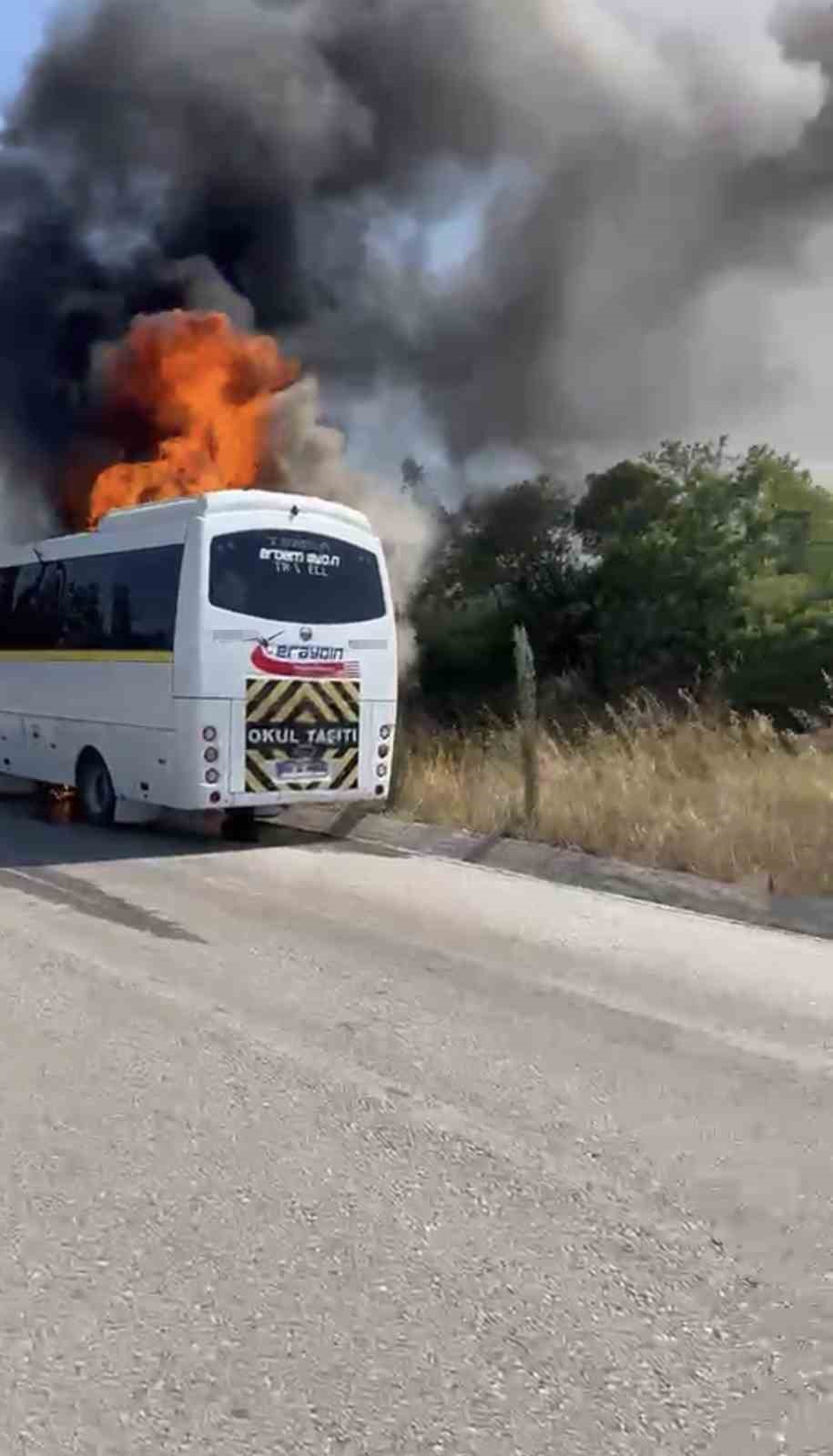 bursada servis otobusu alevlere teslim oldu 2 XiKAeIqb