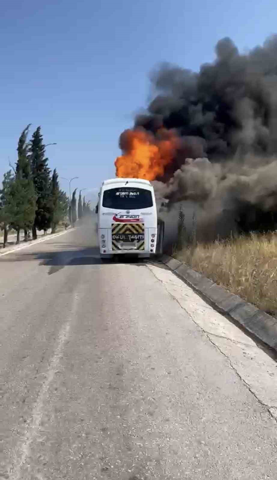 bursada servis otobusu alevlere teslim oldu 3 FAjzOWuK