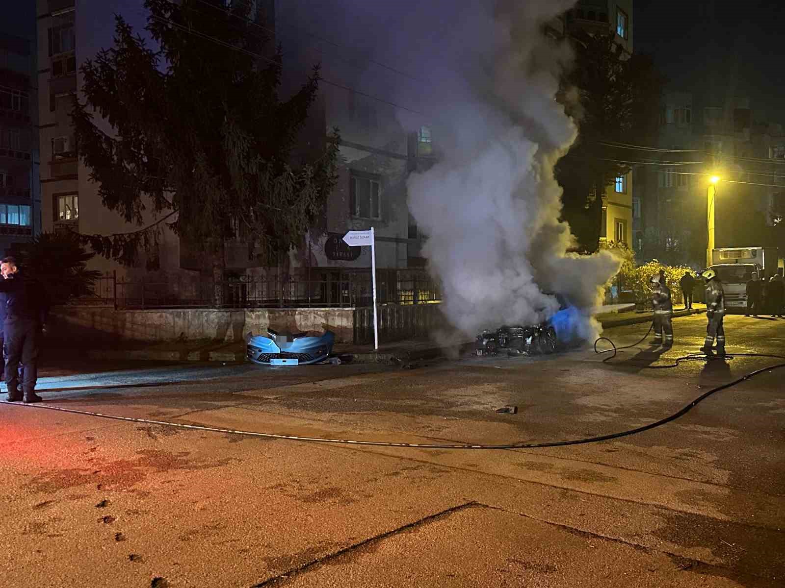 bursada seyir halindeki otomobil alev aldi 4 N358GMgd
