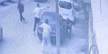 bursada-silahli-kavga-yaraliyi-motorize-trafik-timi-hastaneye-yetistirdi-SmP4p2K6.jpg