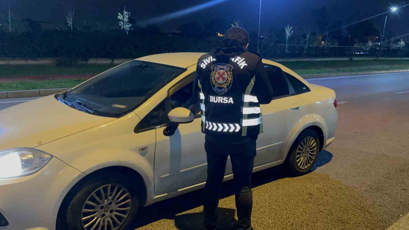 bursada sivil trafik ekiplerinden gece denetimi 2 Q3978aU4