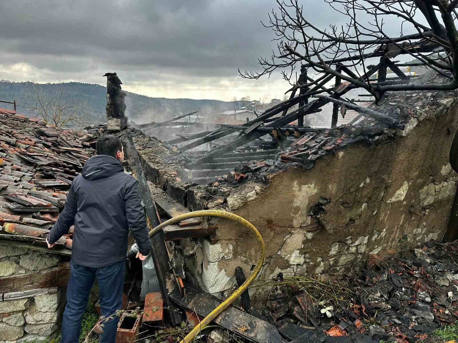bursada soba faciasi yasli cift hayatini kaybetti 2 EL61ZYAn