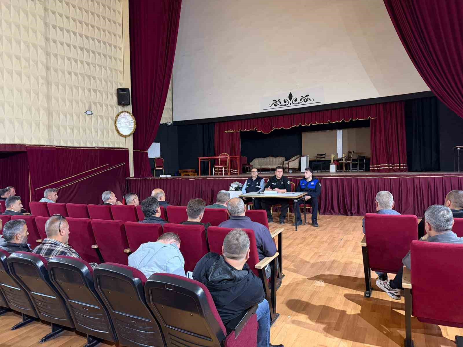 bursada soforler cemiyetinden suruculere trafik egitimi 0 fyIekNEd