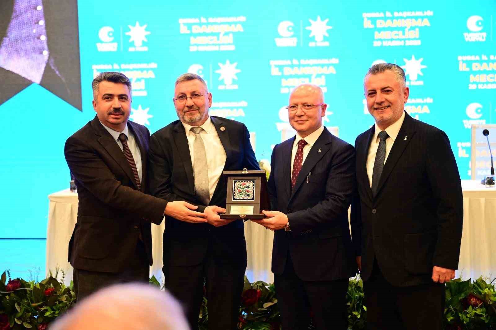 bursada son 1 hafta 5 bin 284 kisi ak parti kadrolarina katildi 1