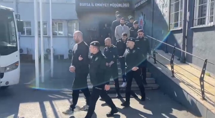 bursada soygun senaryosunu polis yutmadi20 milyonluk sahte gasp plani cokertildi 5 kisi tutuklandi 5 vumKry6O