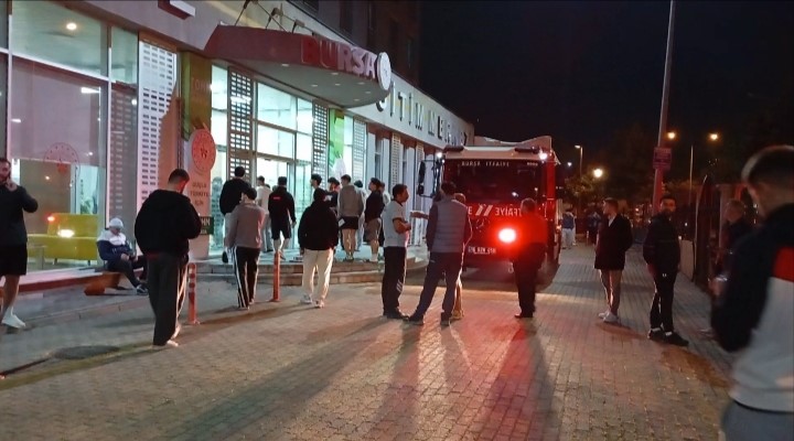 Bursa’da sporcu kamp merkezinde çıkan yangın söndürüldü 5 bursada sporcu kamp merkezinde cikan yangin sonduruldu 1 jzBgRDw9