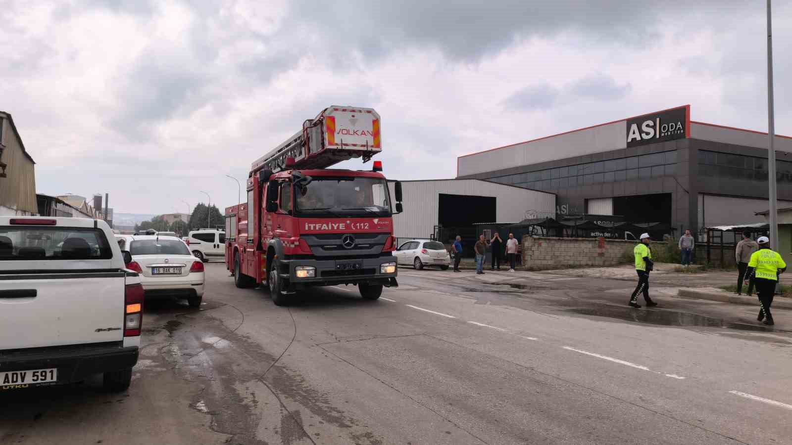 bursada sunta fabrikasinda korkutan yangin 4 EqSMM9pU