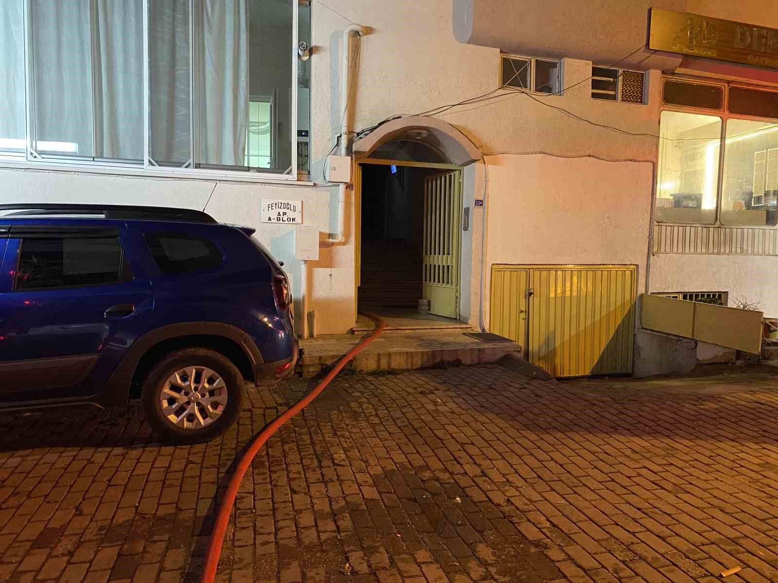 bursada supheli yangin kabusu buyuyor ayni apartmanda 6 yangin 3