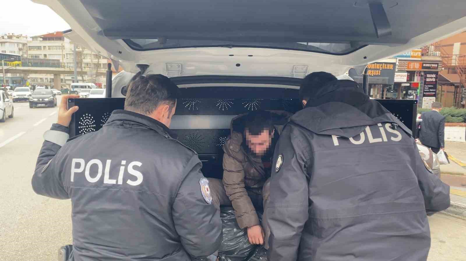 bursada taciz iddiasi ortaligi karistirdi supheli linc edilmekten son anda kurtarildi 3