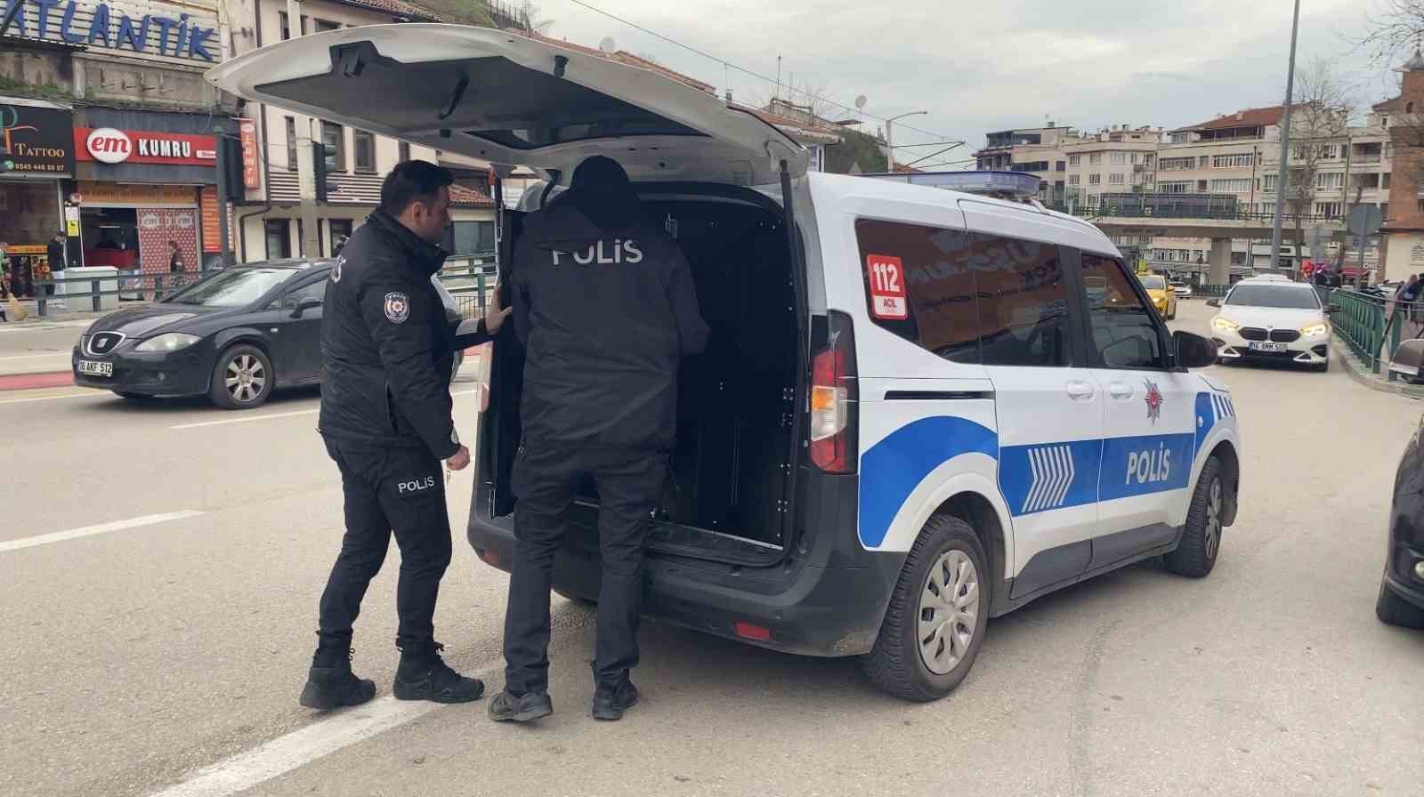 bursada taciz iddiasi ortaligi karistirdi supheli linc edilmekten son anda kurtarildi 4 BShR1iXV