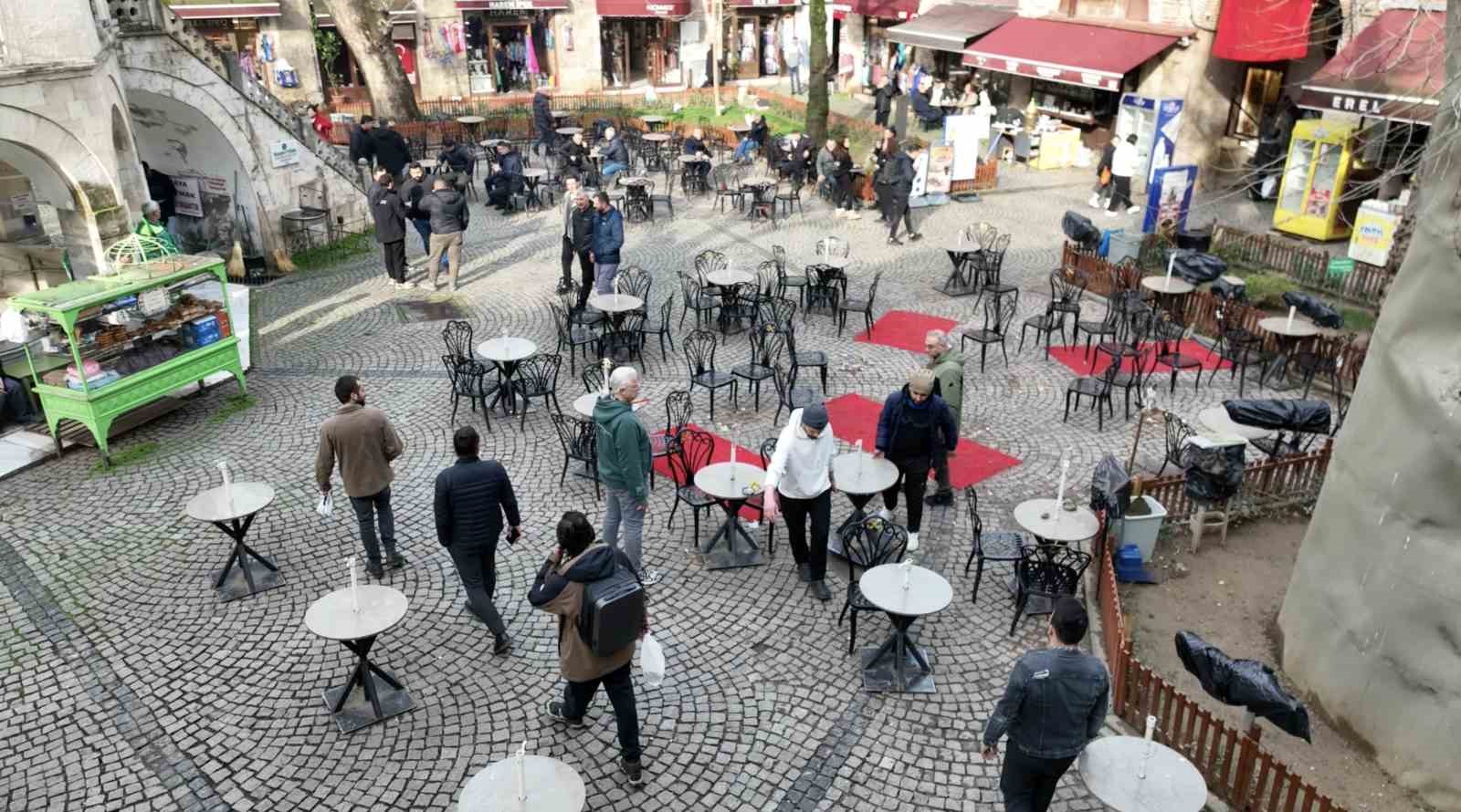 bursada tarihi hanlarda yeni donem avlular bosaltiliyor 10 9fC1ZF3d