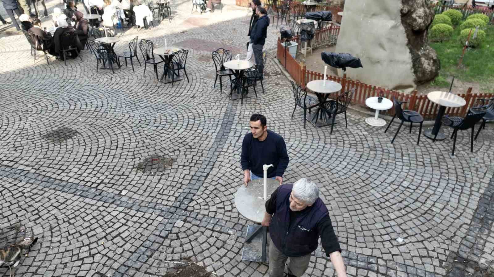 bursada tarihi hanlarda yeni donem avlular bosaltiliyor 9 r1g45FJQ