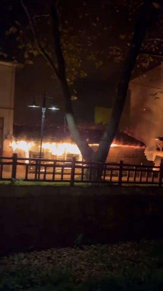 bursada tek katli ev alev alev yandi 2 RlYKds8i