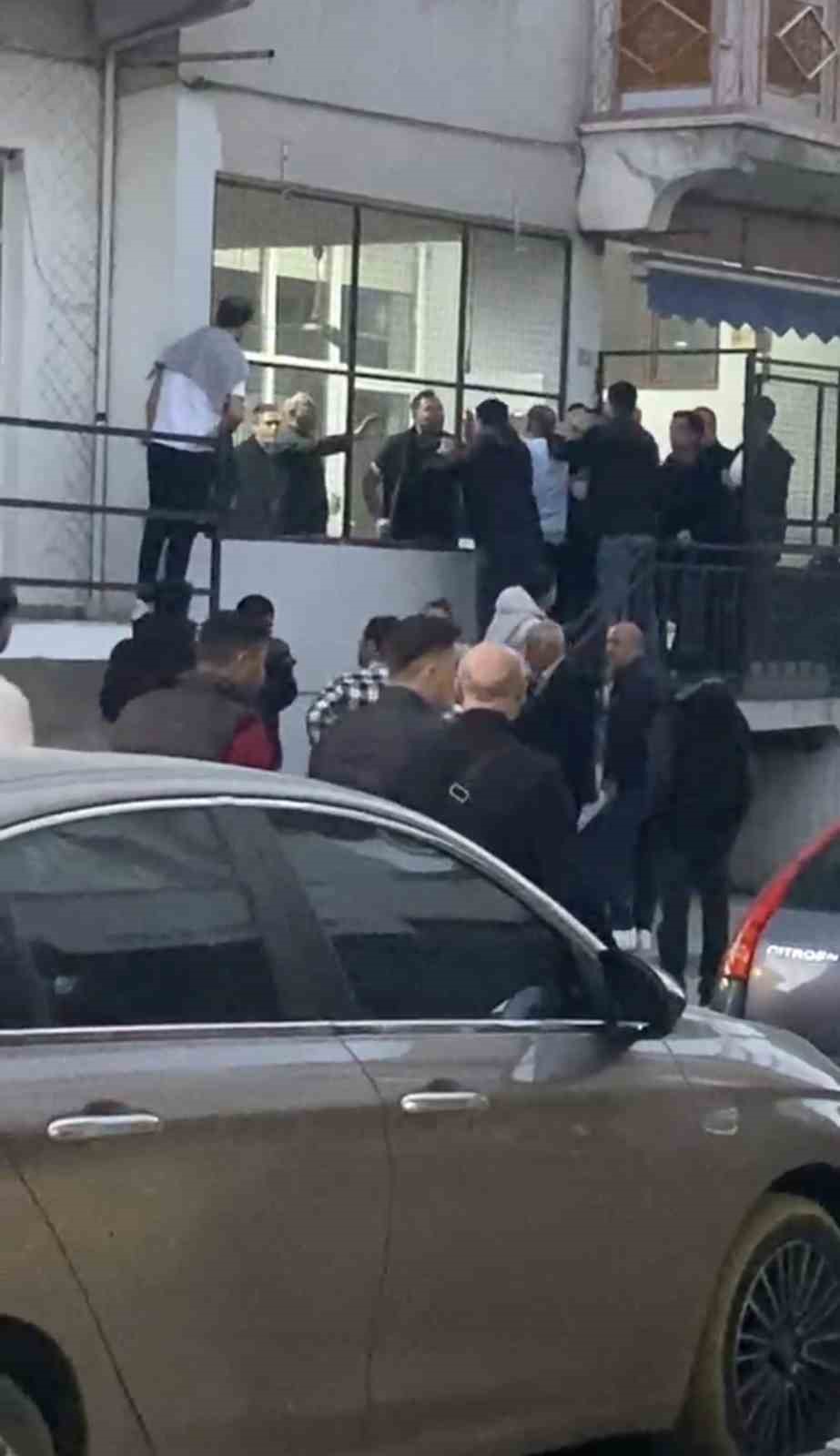 bursada tekmeli sopali kavga 2 2Hs6rAeM