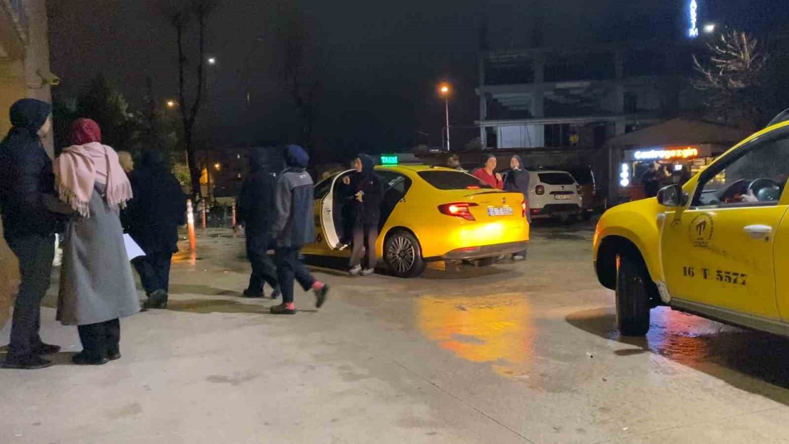 bursada tekstil fabrikasinda gida zehirlenmesi suphesi 20 isci hastaneye kaldirildi 0 m77rfSzl