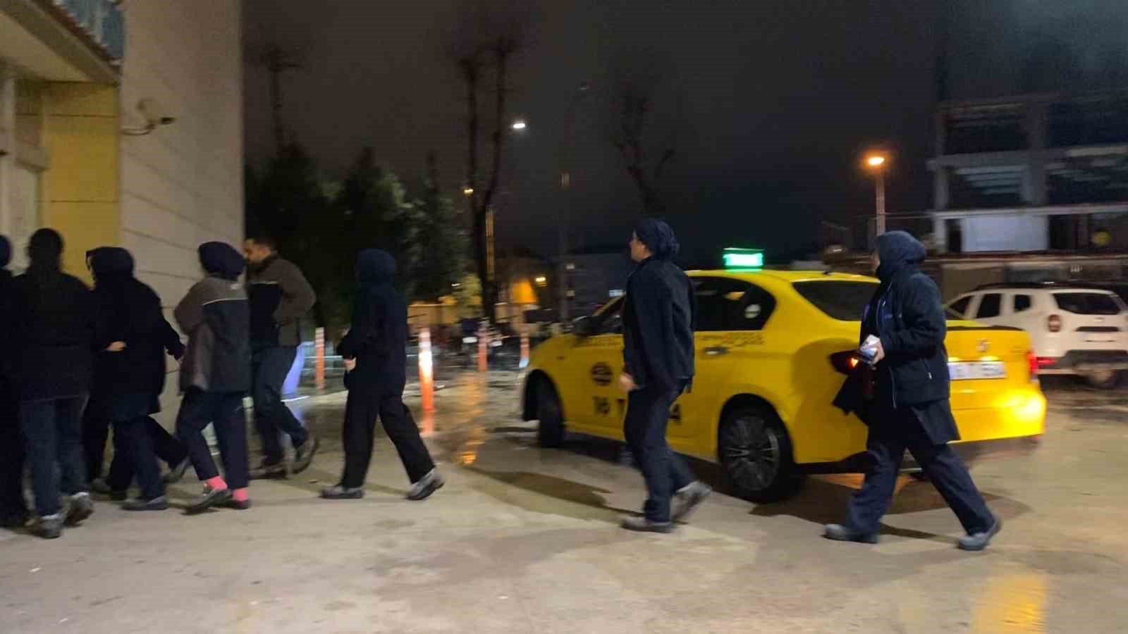 bursada tekstil fabrikasinda gida zehirlenmesi suphesi 20 isci hastaneye kaldirildi 3