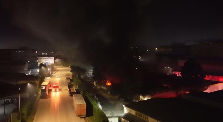 bursada tekstil fabrikasinda yangin 0