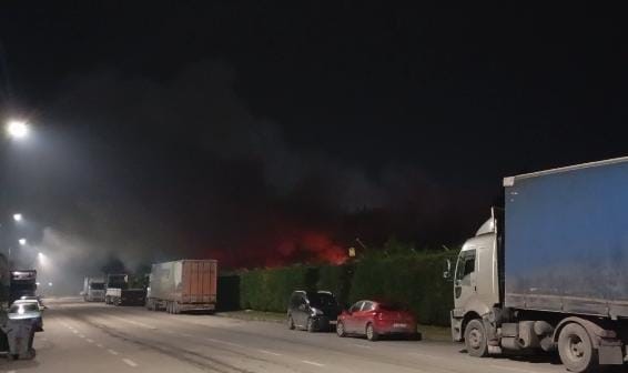 bursada tekstil fabrikasinda yangin 2 BTfhYiD4