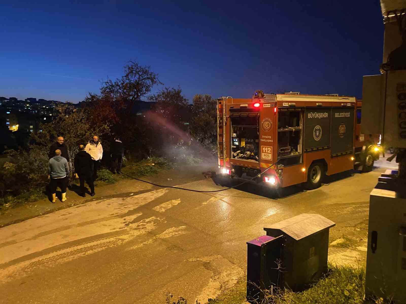 bursada terk edilen evde cikan yangin panige neden oldu 6 NV7vd3DT