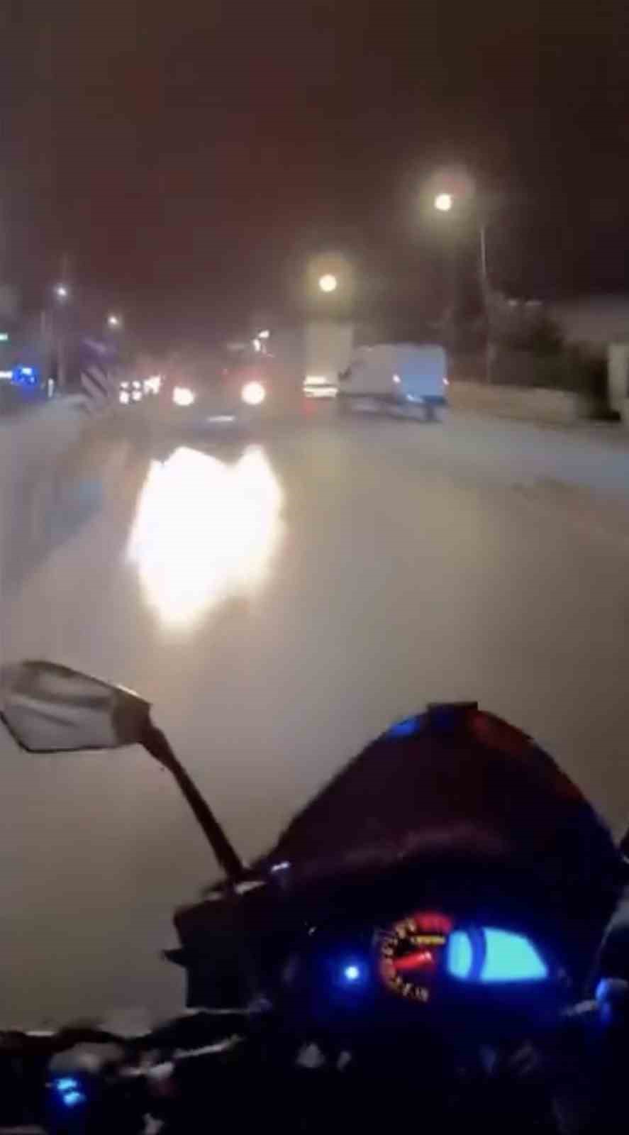 bursada ters yonden gelen otomobil tehlike olusturdu 2 MPHJ6BVM