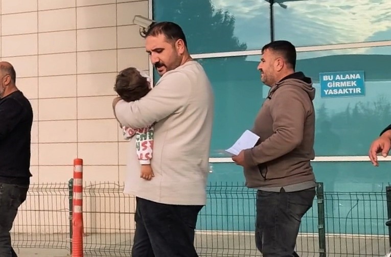 Bursa’da torpil faciasında 2 yaşındaki çocuk ağır yaralandı 6 bursada torpil faciasinda 2 yasindaki cocuk agir yaralandi 2 5Su2f4pJ