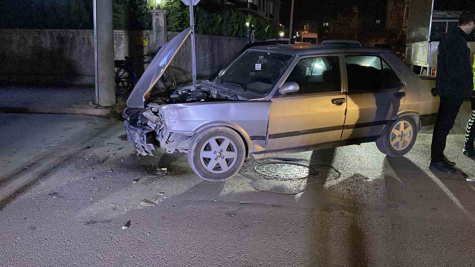 bursada trafik kazasi 1 yarali 0 8WlXzw1N
