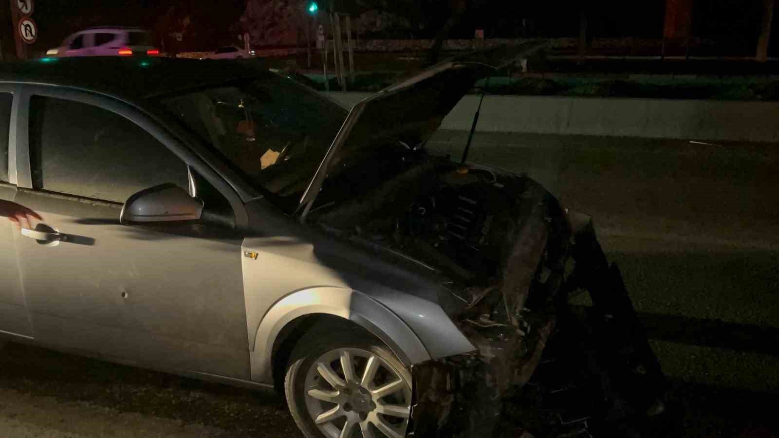 bursada trafik kazasinda can pazari 4 yarali 1 JnmOJD9B